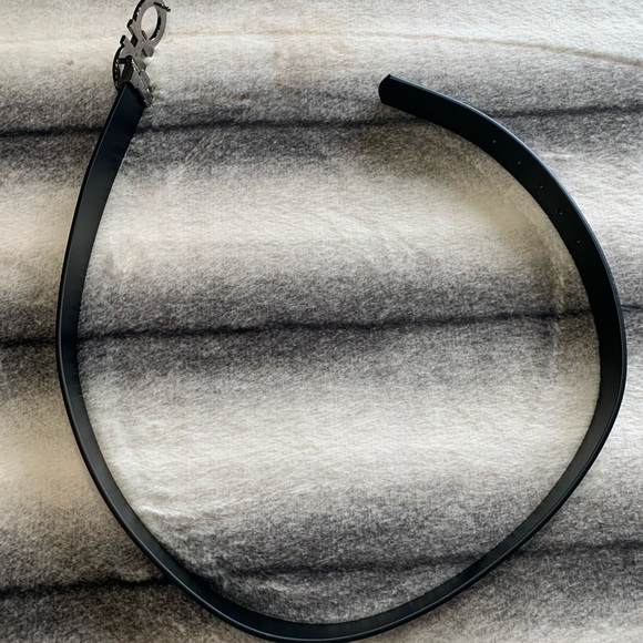 { Salvatore Ferragamo } Gancini Reversible Belt - Picture 6 of 7